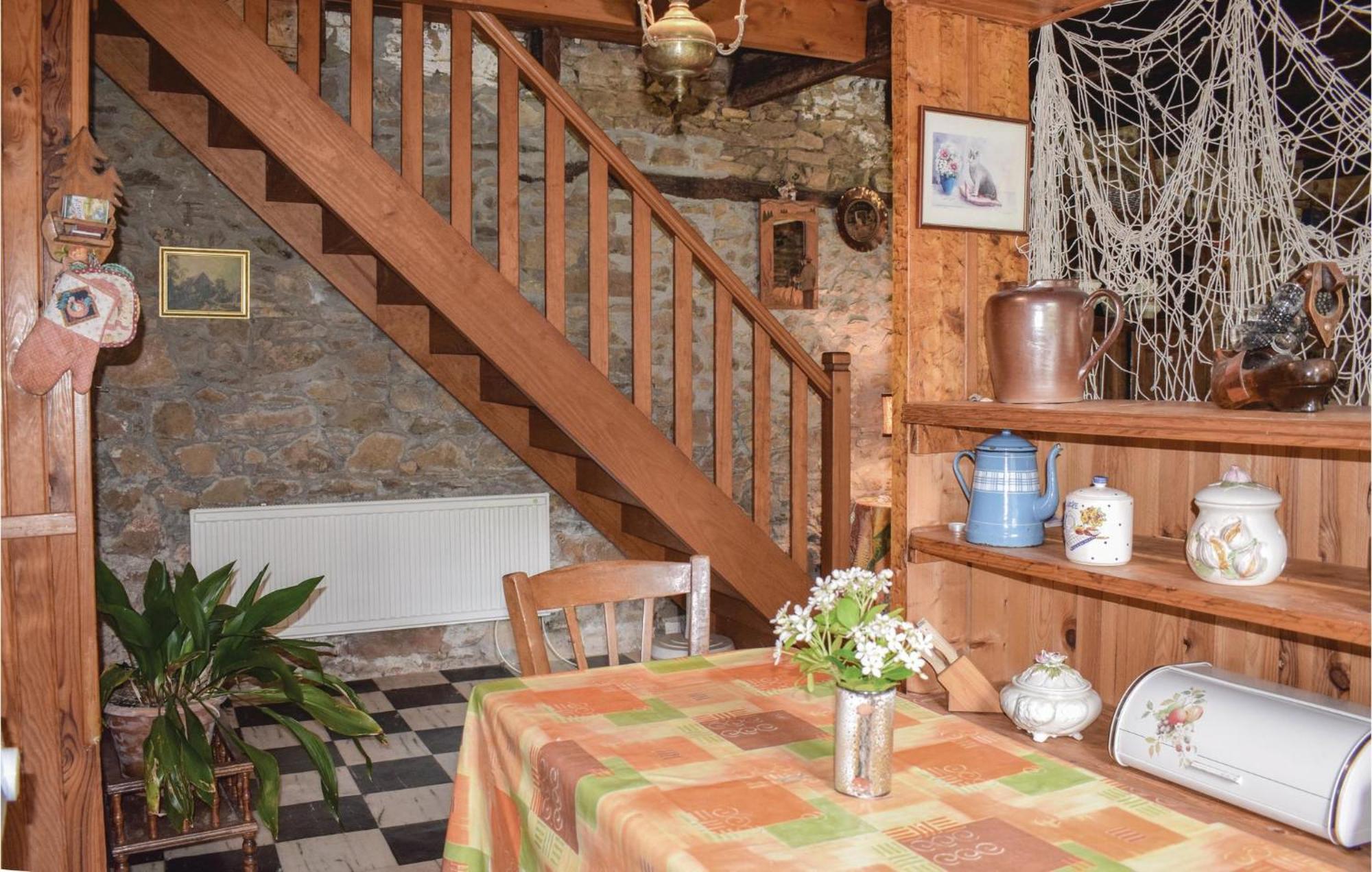 Lovely Home In Le Faouet With Kitchen Εξωτερικό φωτογραφία