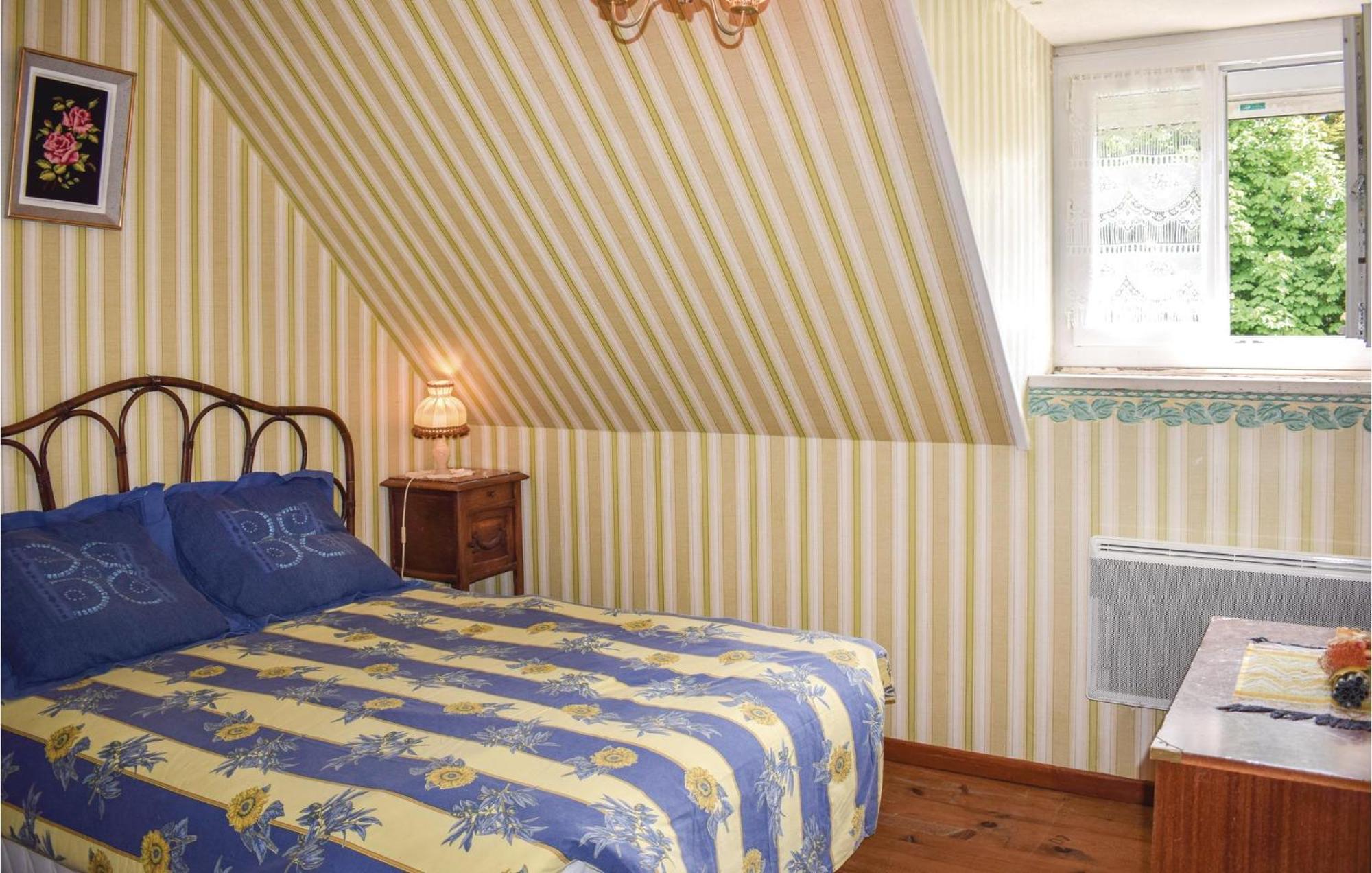 Lovely Home In Le Faouet With Kitchen Εξωτερικό φωτογραφία