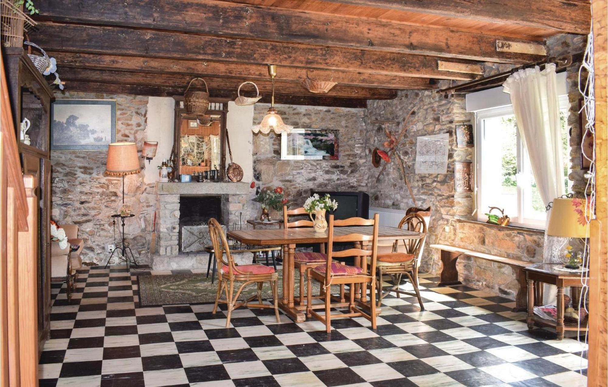 Lovely Home In Le Faouet With Kitchen Εξωτερικό φωτογραφία